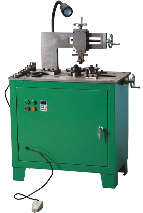 What are common applications and industries that use double jacketed gasket machines?